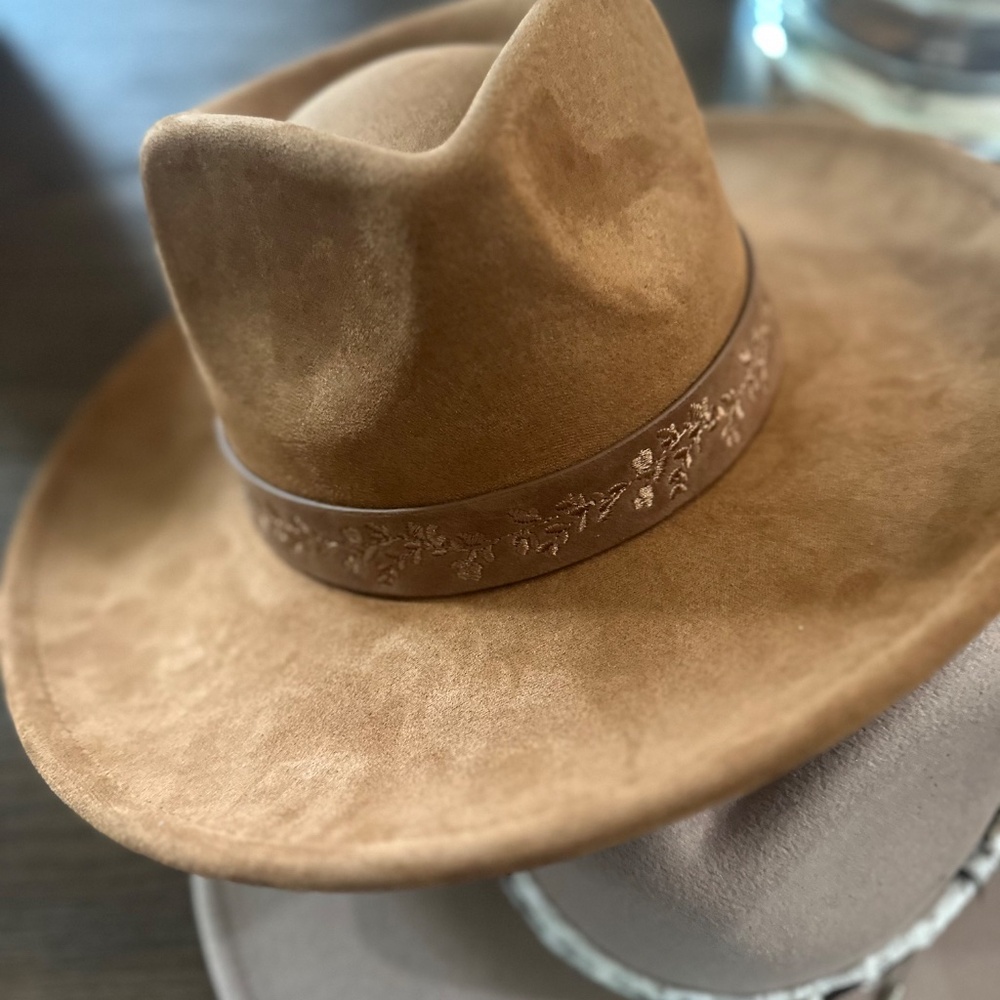 Hat - Picture 2 of 6